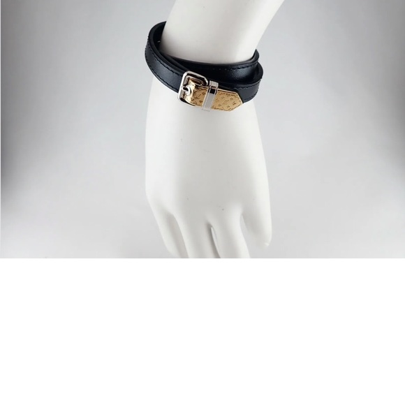 Gorgeous Louis Vuitton Italian Luxury Wrap Bracelet Pristine Condition - Picture 11 of 11
